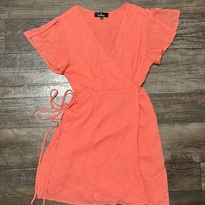🔥Lulus Casual Dress Side Tie🔥